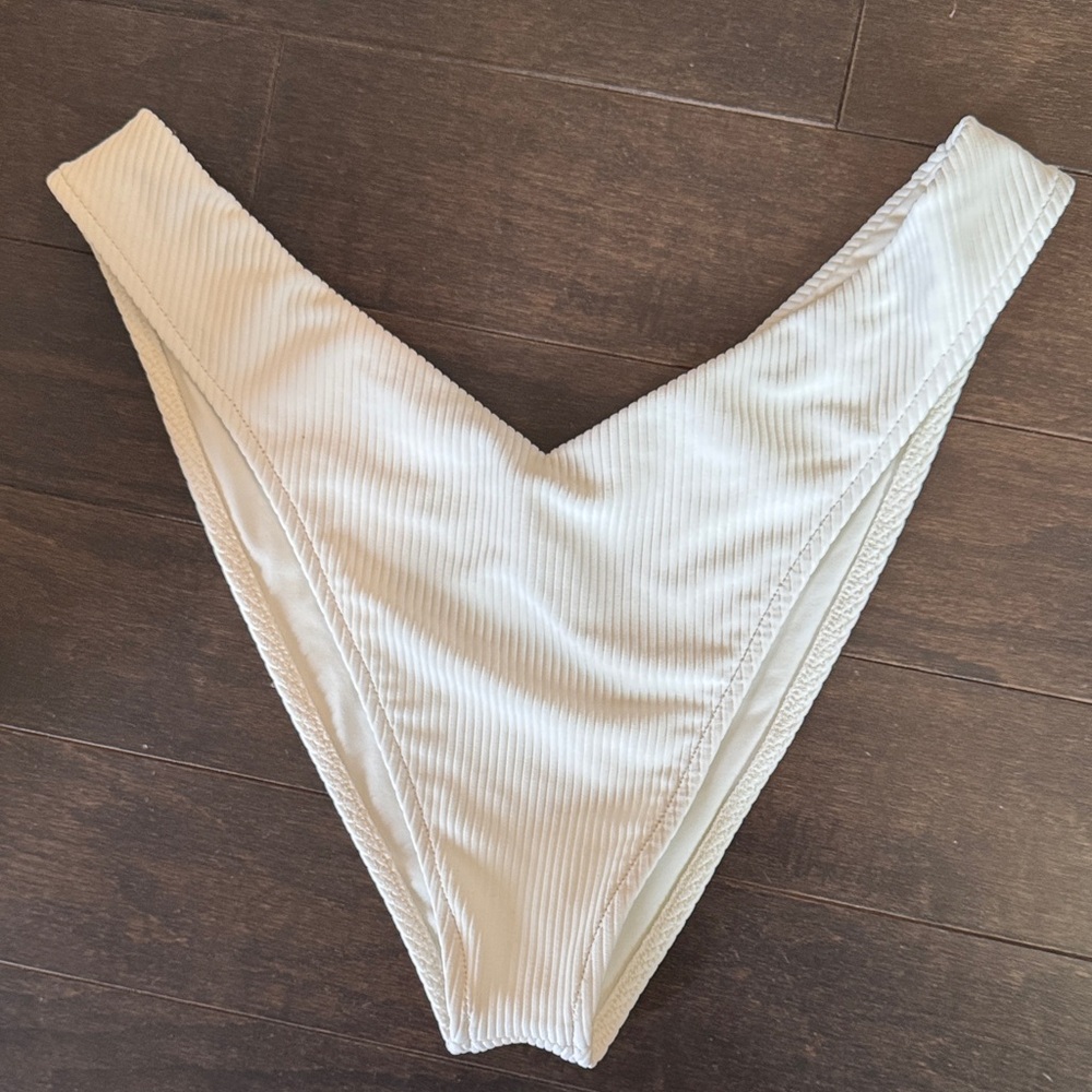 White Ribbed Bikini Set - Picture 4 of 4